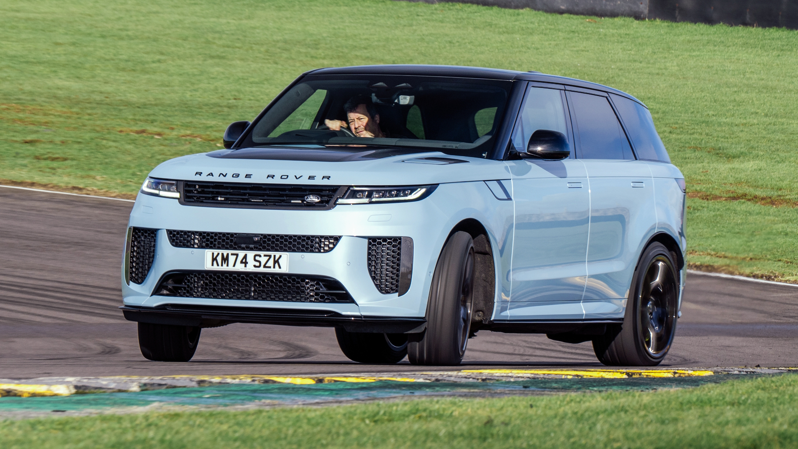 Range Rover Sport SV review