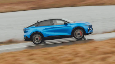 Alpine A390 side