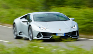 Lamborghini Huracán Evo front