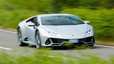 Lamborghini Huracán Evo front