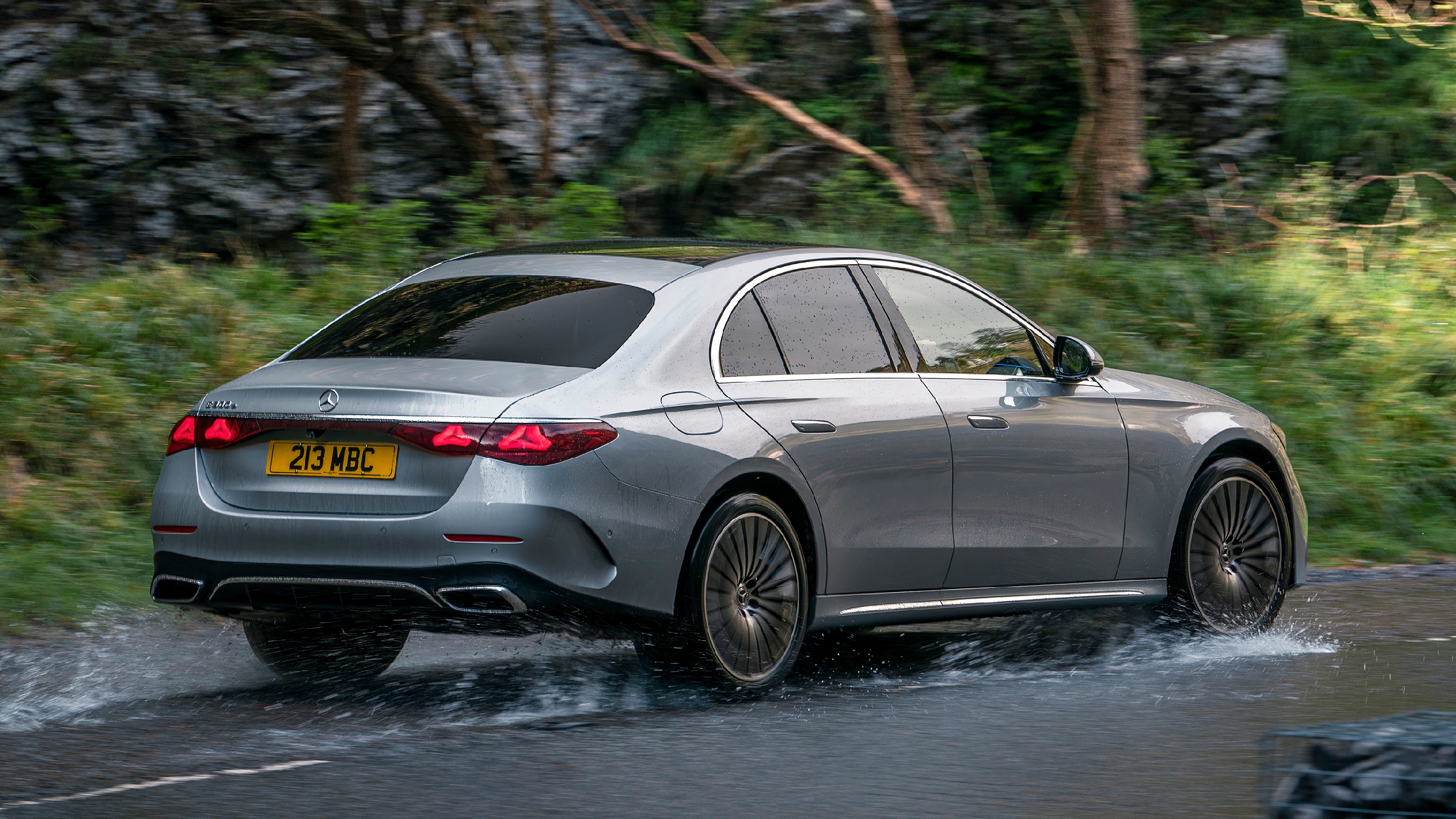 Mercedes E-class – rear