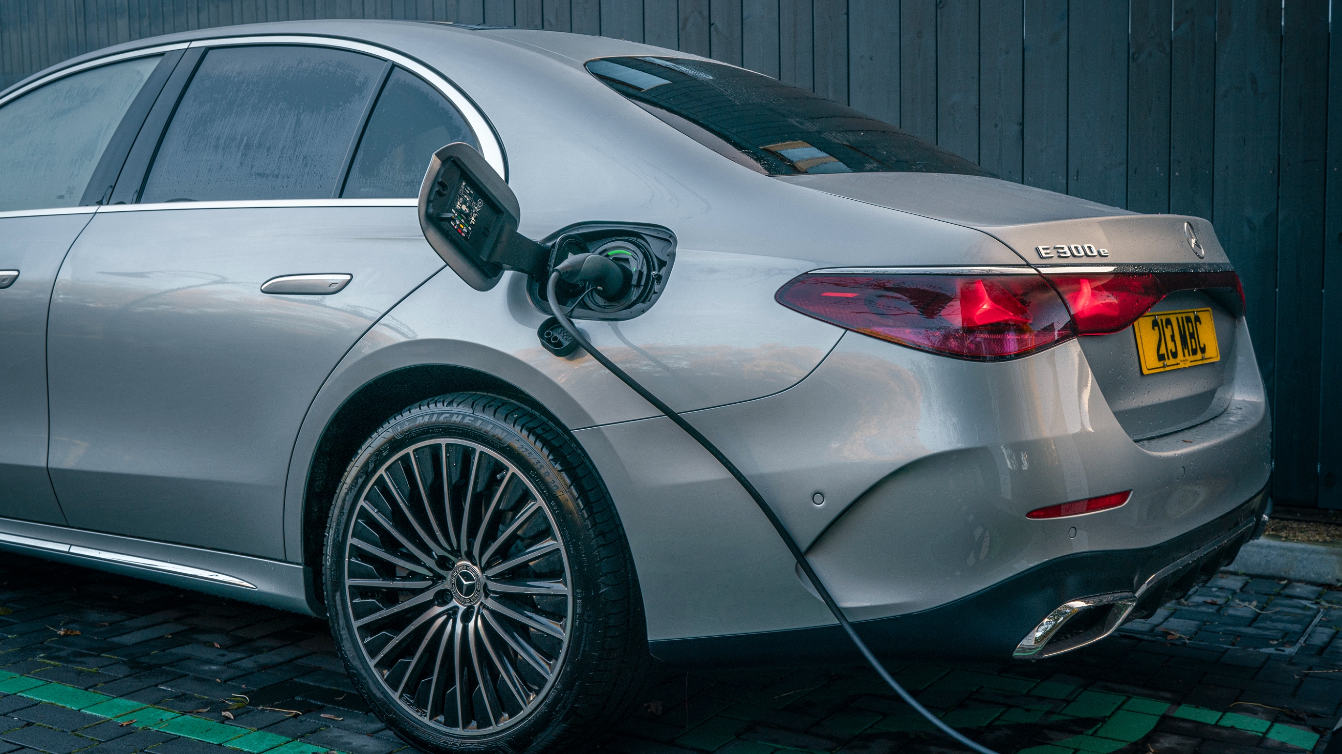 Mercedes E-class charging