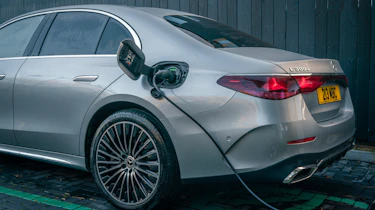 Mercedes E-class charging