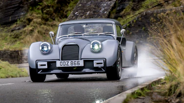 Morgan Supersport 400 front