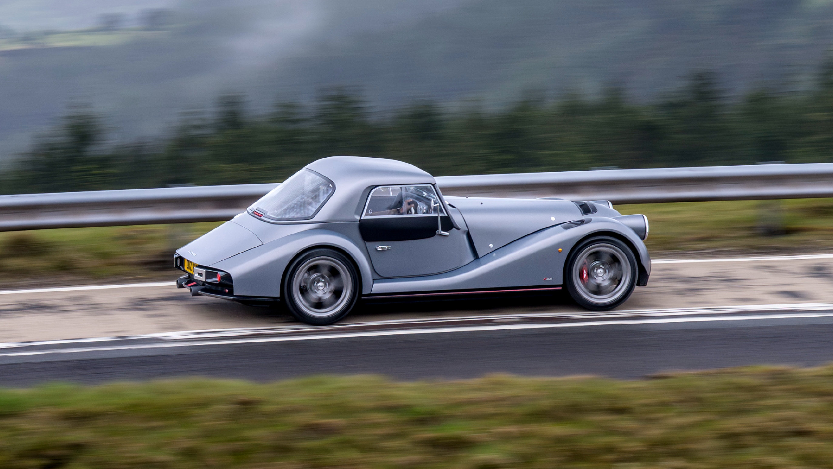 Morgan Supersport 400 rear