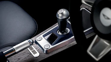 Morgan Supersport 400 shifter