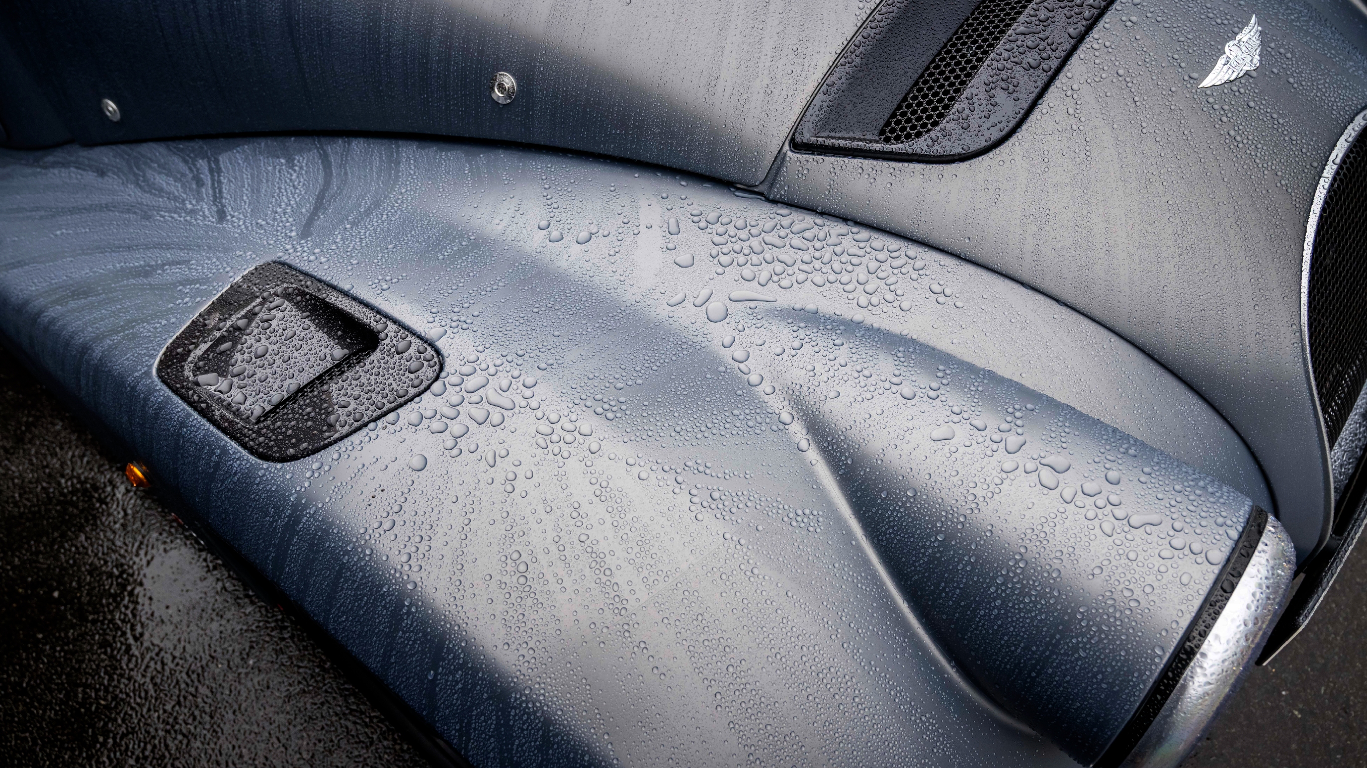 Morgan Supersport 400 details