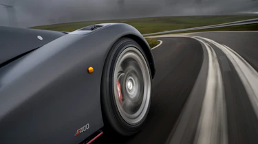 Morgan Supersport 400 wheels