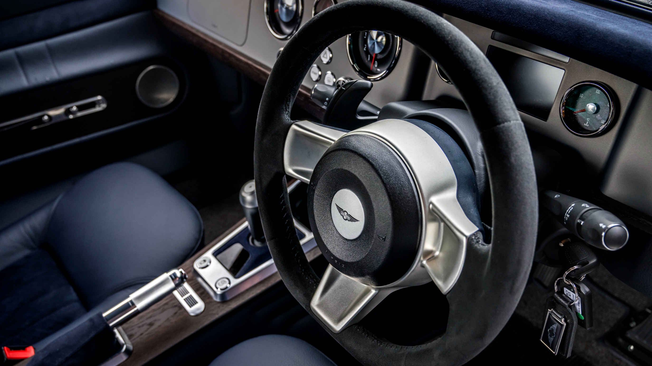 Morgan Supersport 400 interior