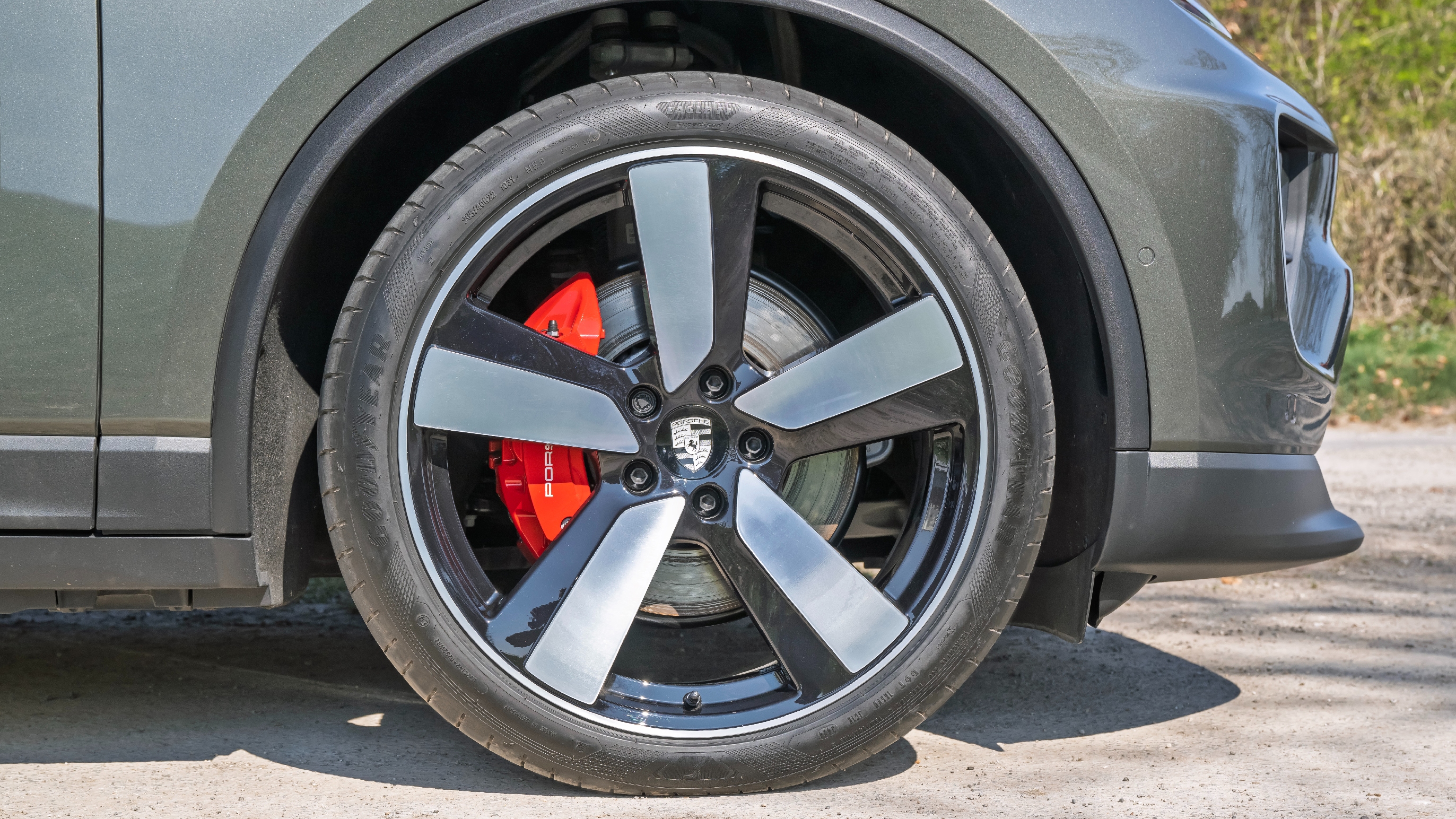 Porsche Macan Electric wheel