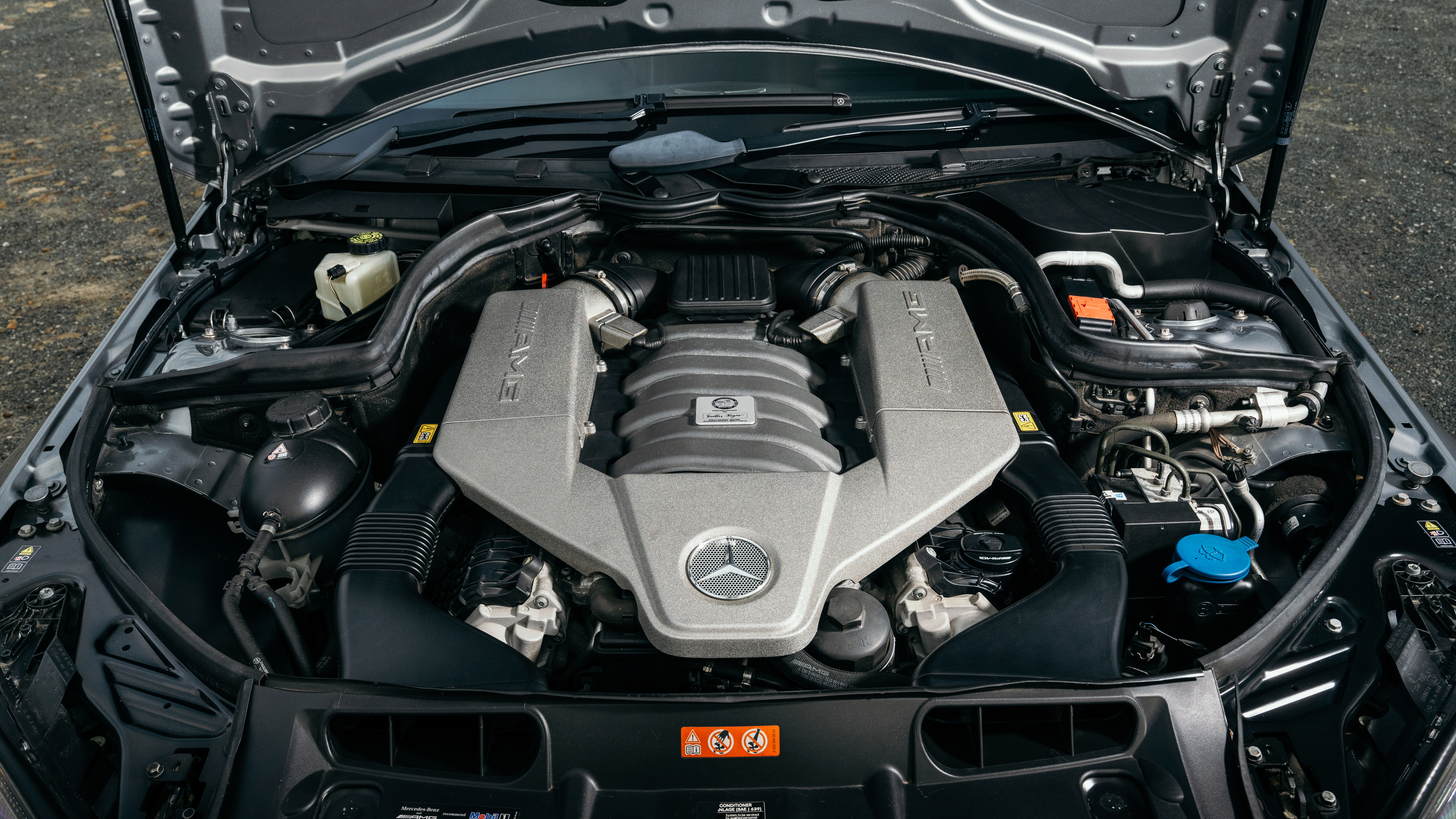 S204 Mercedes-Benz C63 AMG