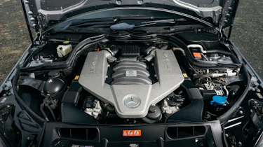 S204 Mercedes-Benz C63 AMG