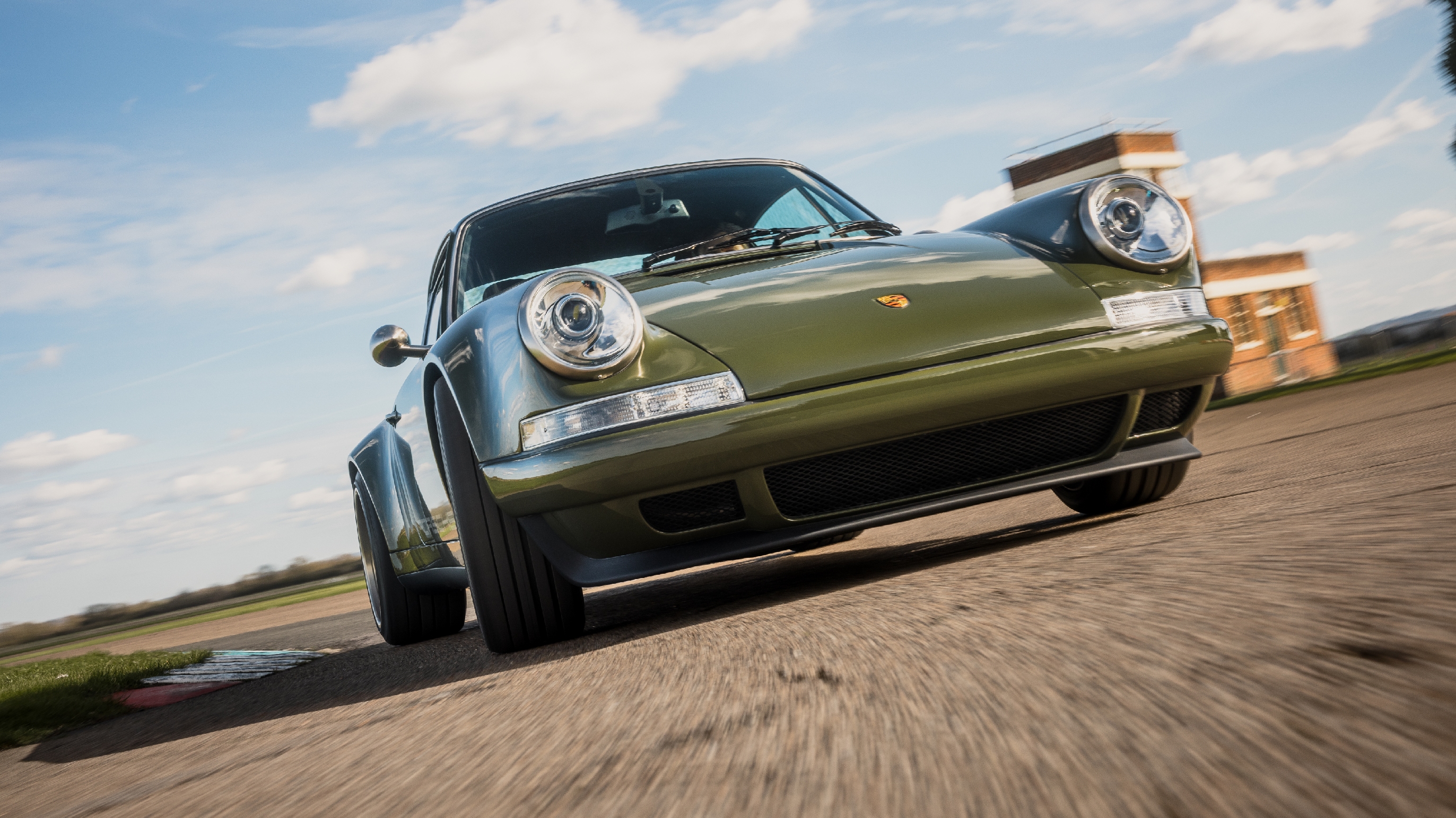 Theon Design Porsche 911