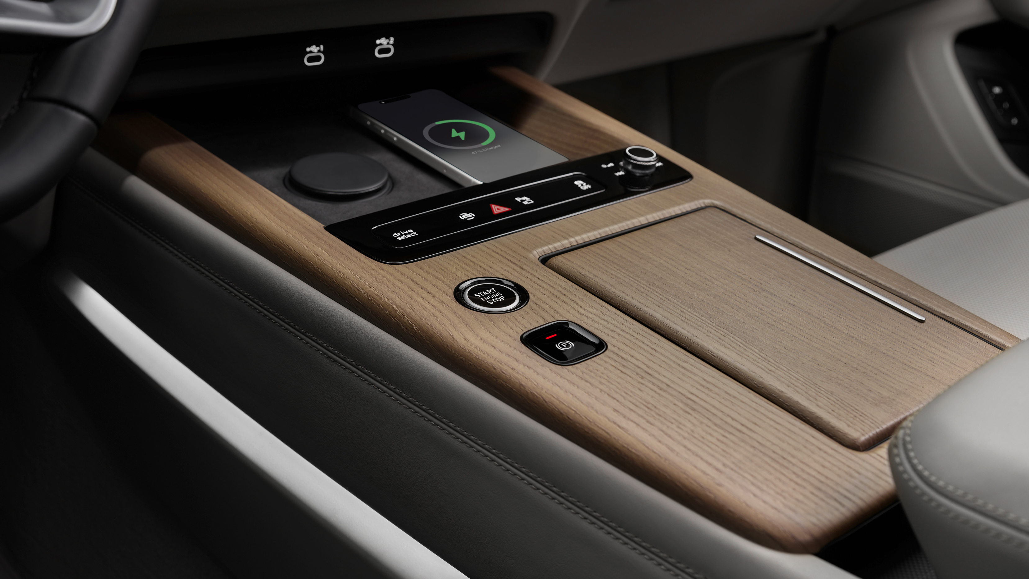 Audi Q7 interior