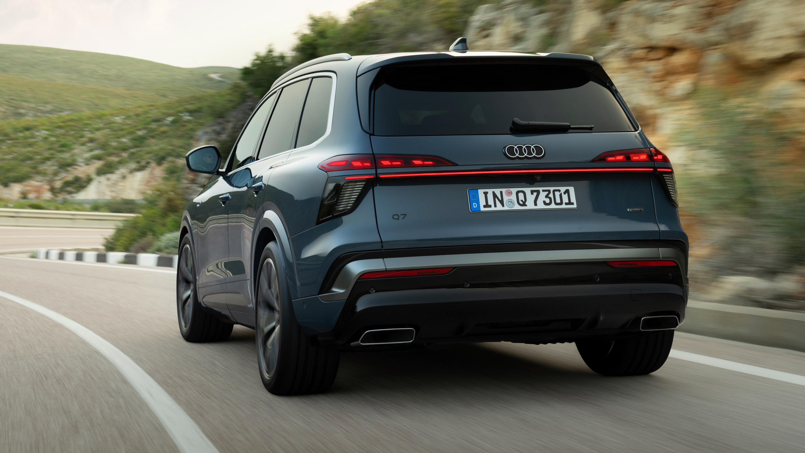 Audi Q7 rear