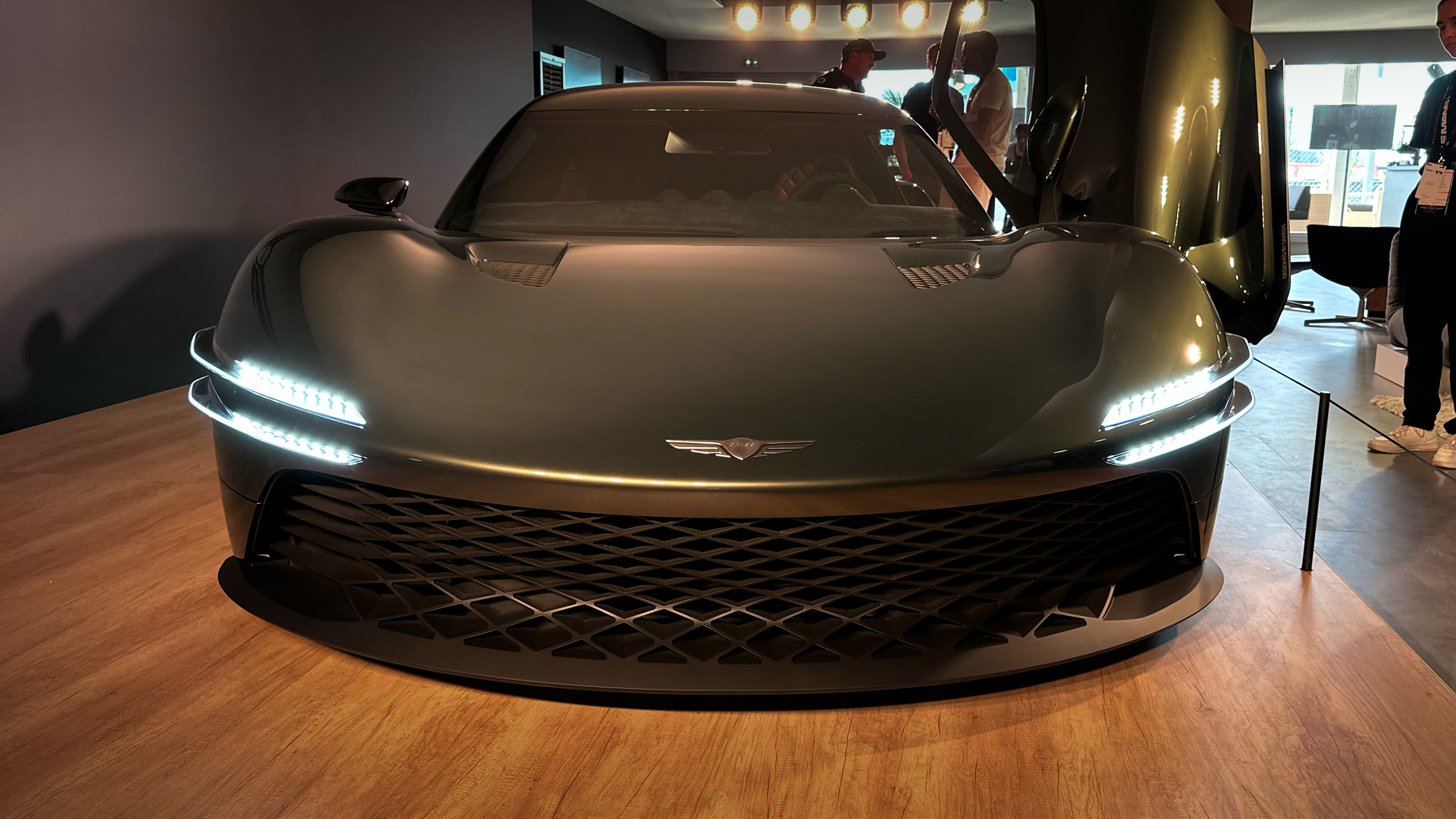 Genesis Magma GT