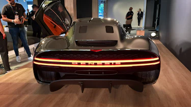 Genesis Magma GT