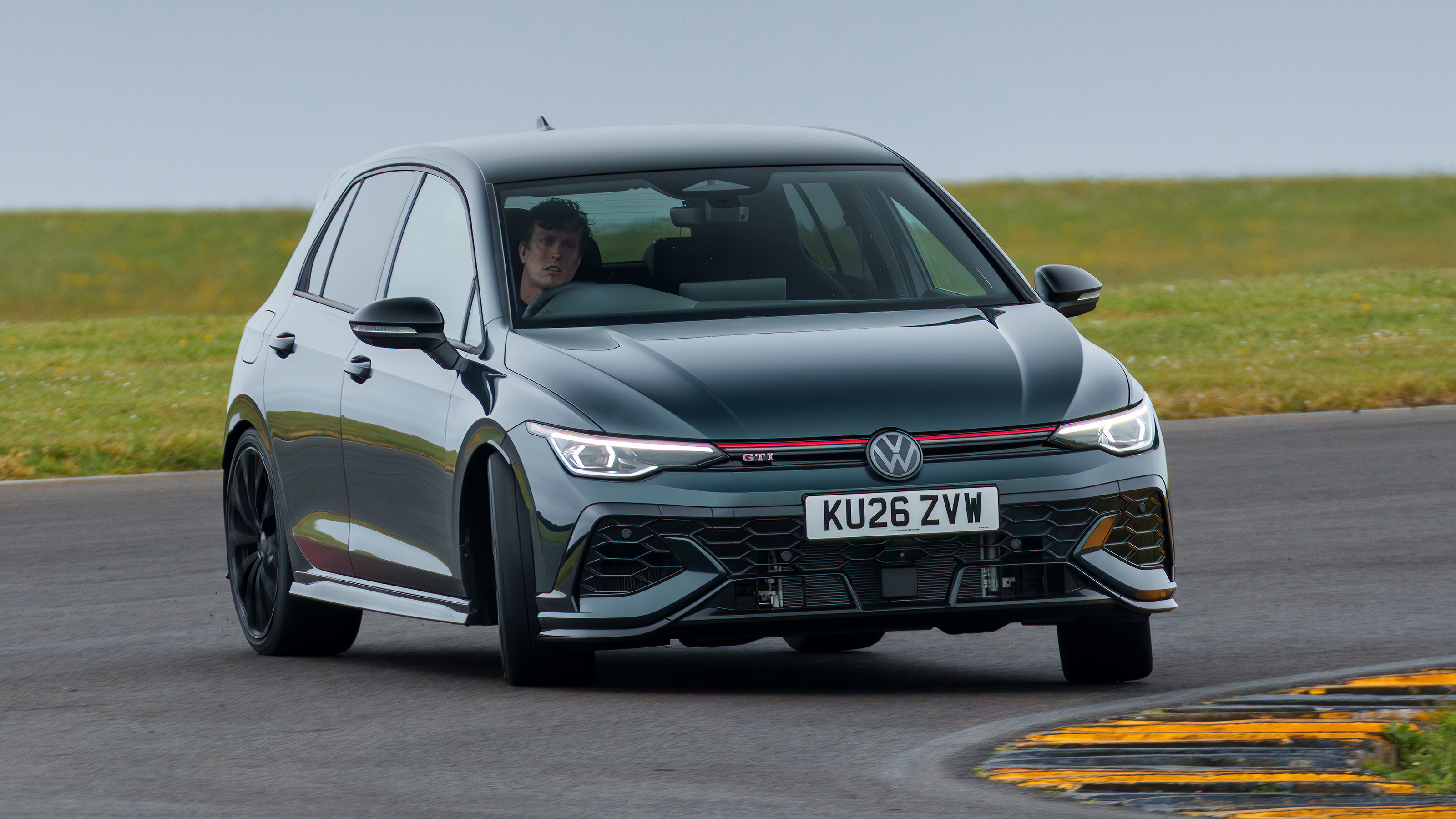 Volkswagen Golf GTI Edition 50
