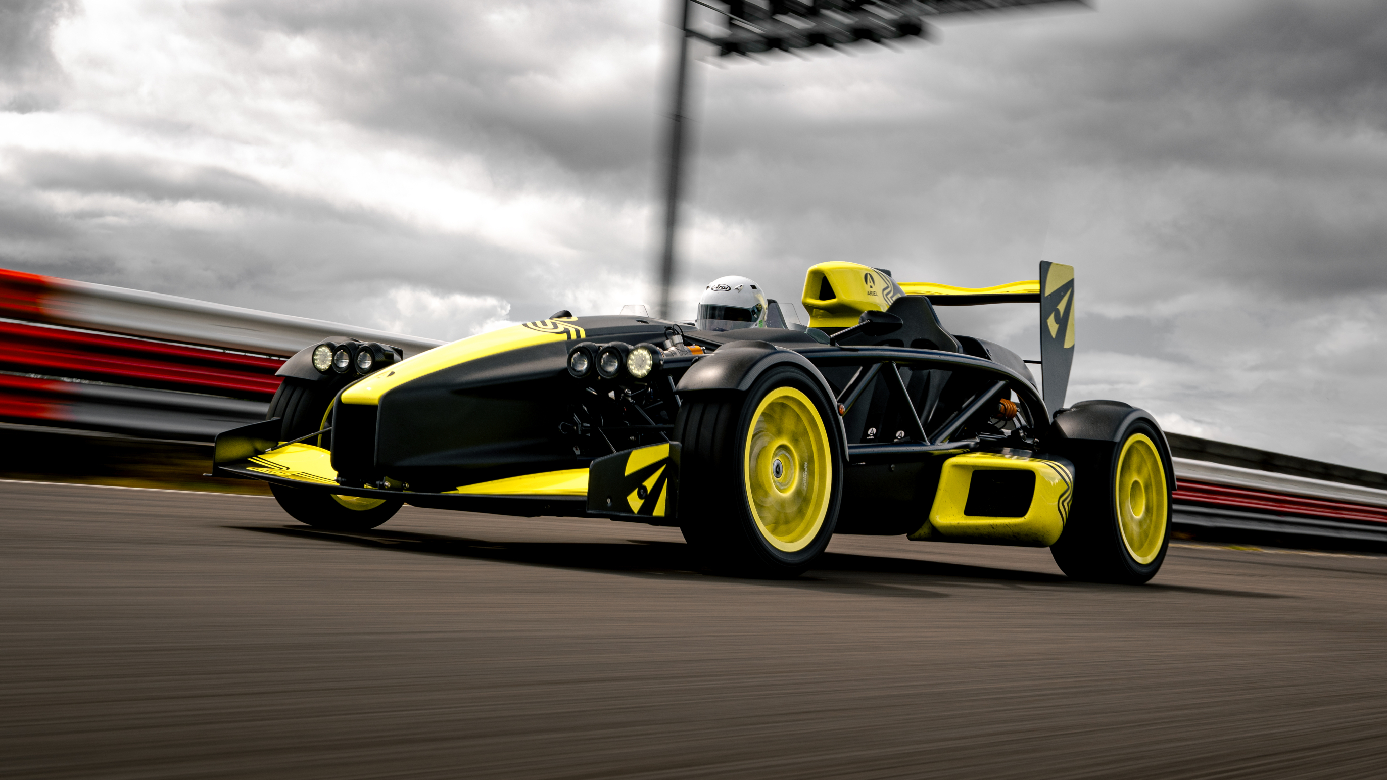 Ariel Atom 4RR front