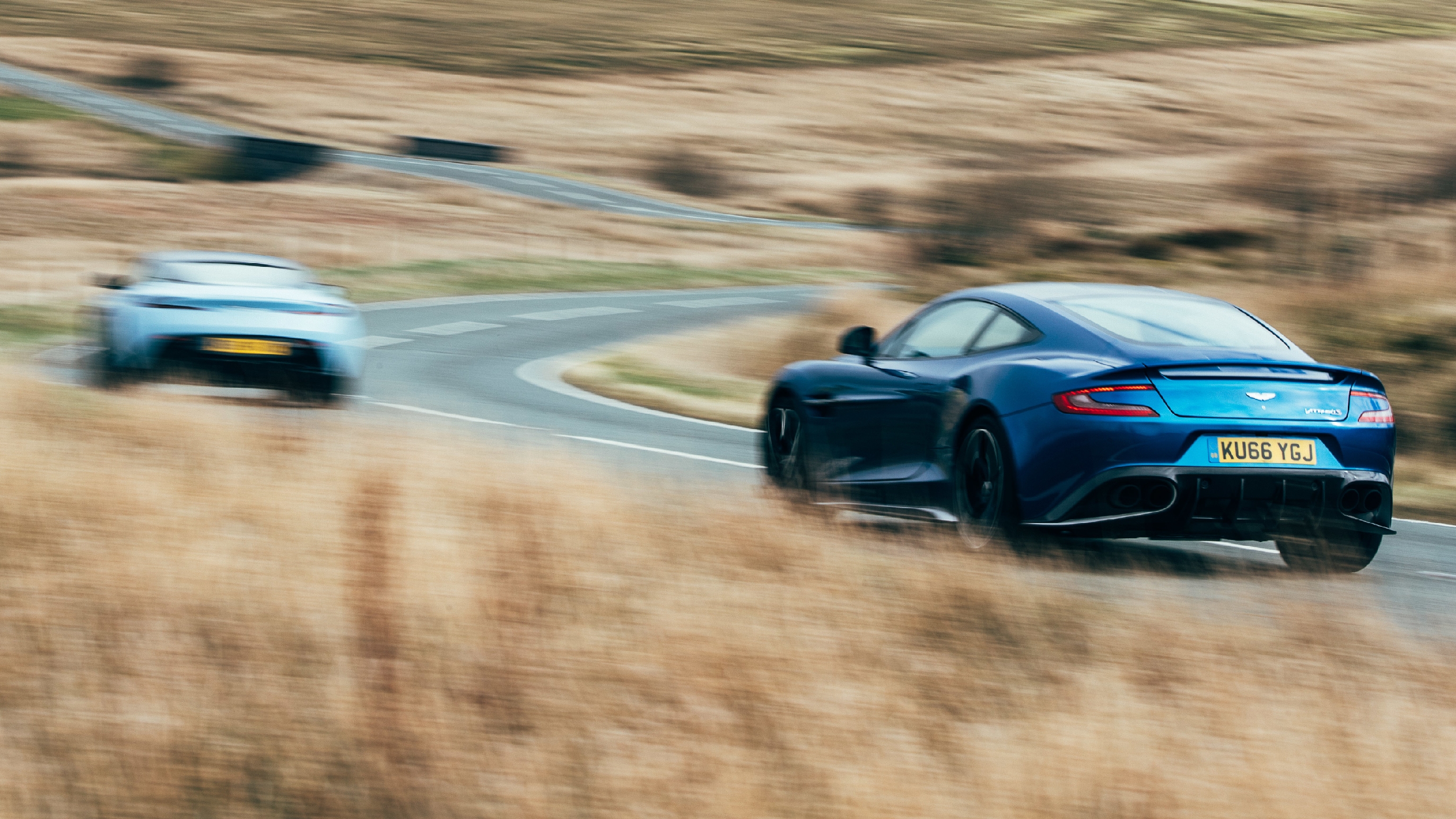 Aston Martin Vanquish – gen 2 v DB11