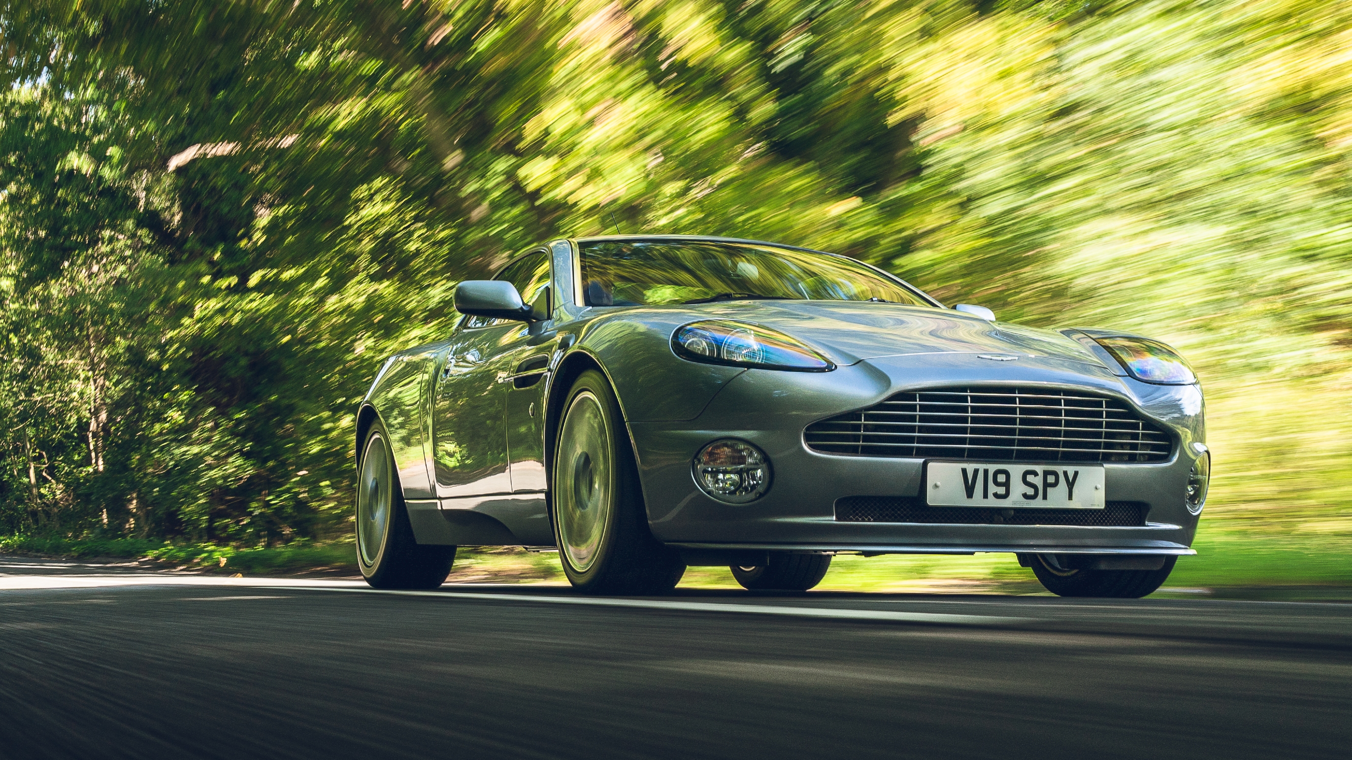 Aston Martin Vanquish – gen 1