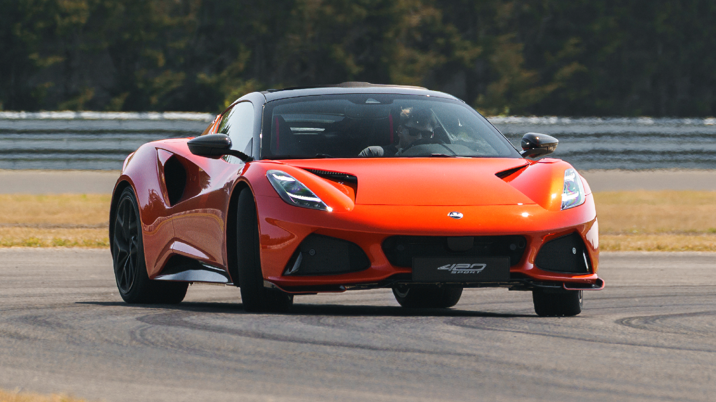 Lotus Emira 420 Sport front
