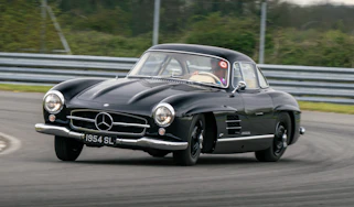 Mercedes-Benz 300 SL front