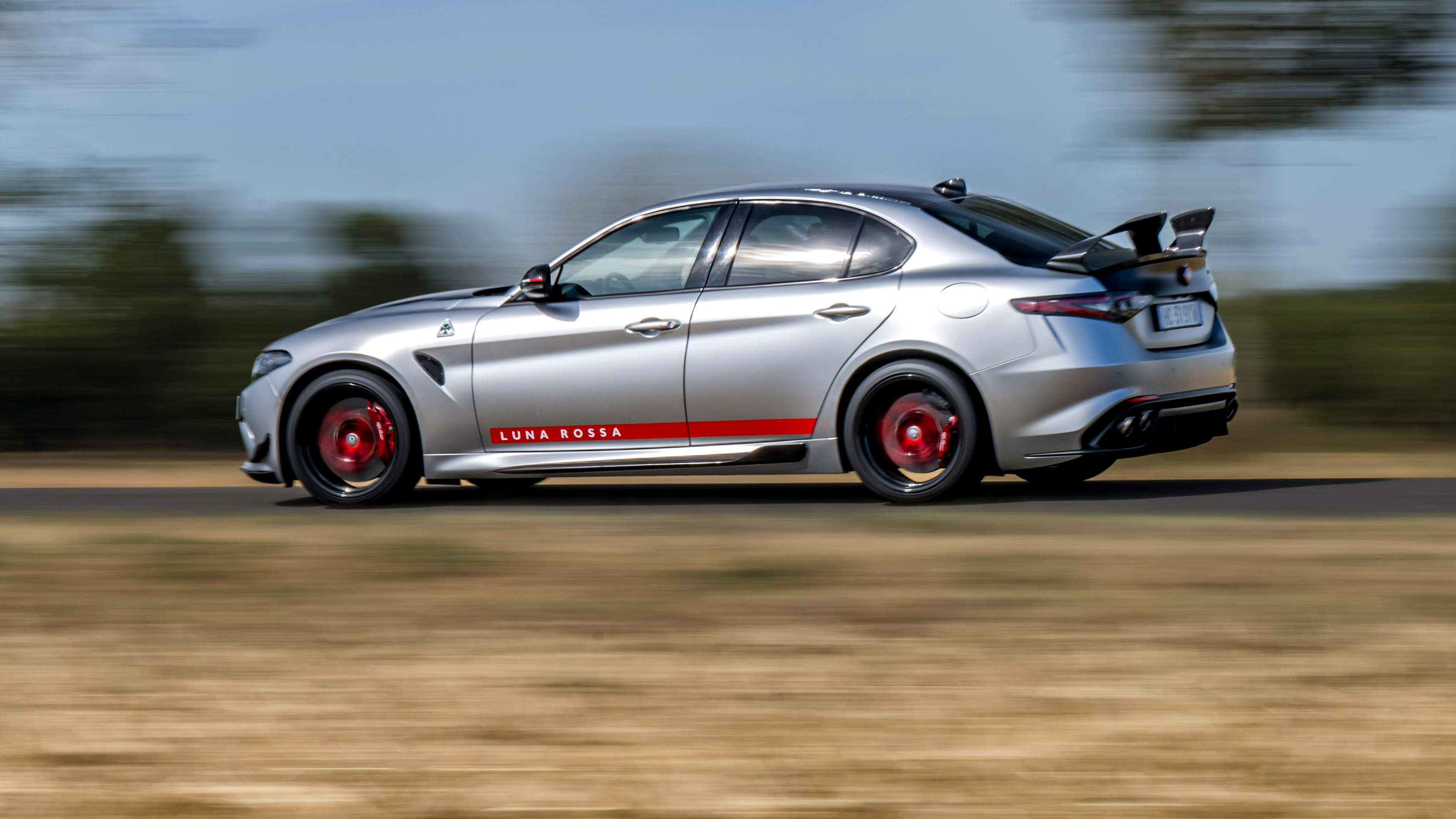 Alfa Romeo Giulia Quadrifoglio Luna Rossa