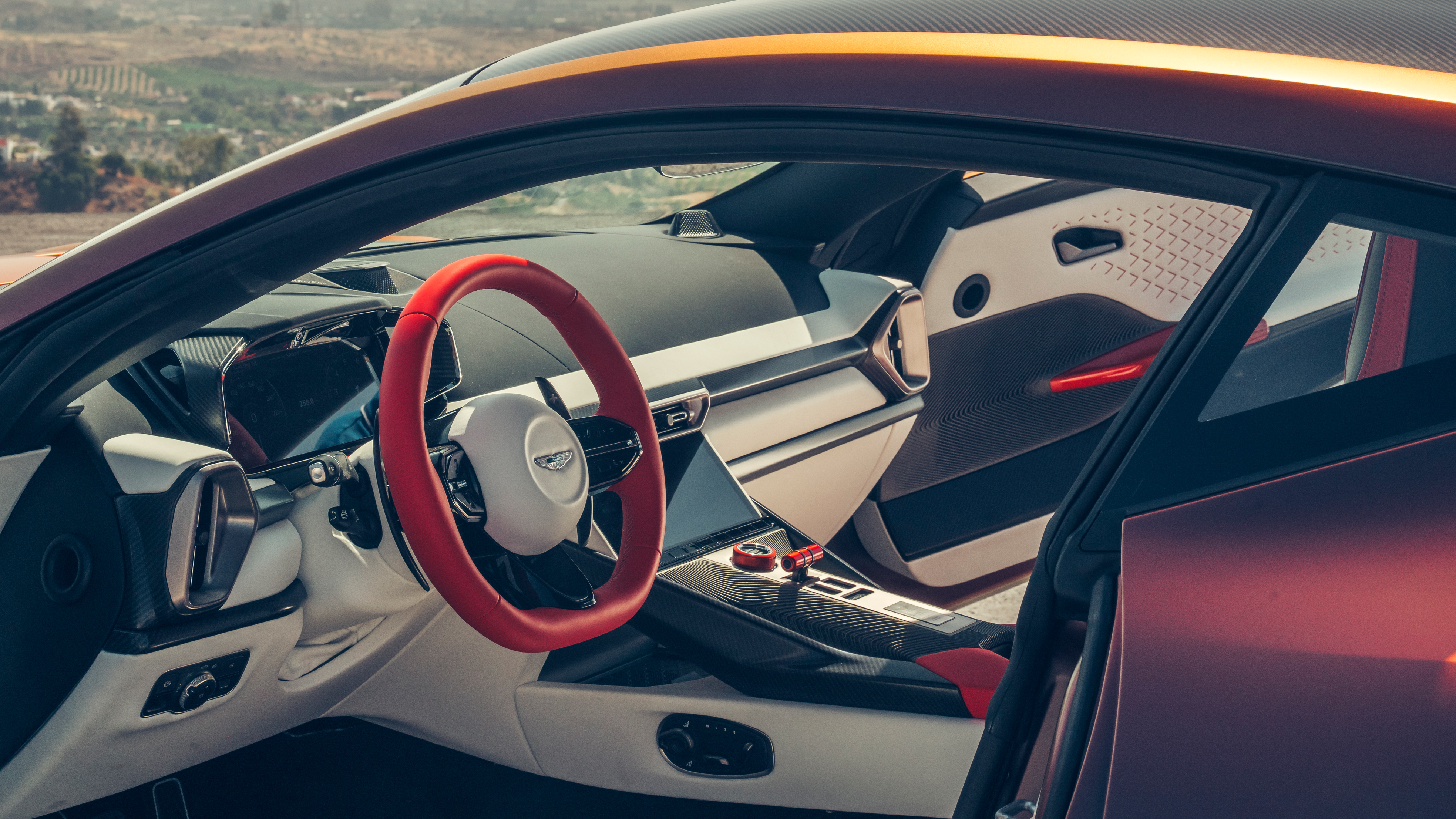 Aston Martin Valen