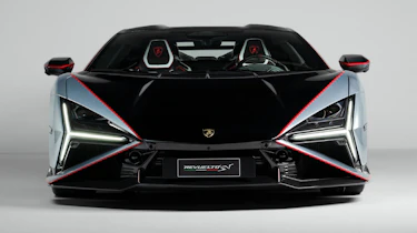 Lamborghini Revuelto SV
