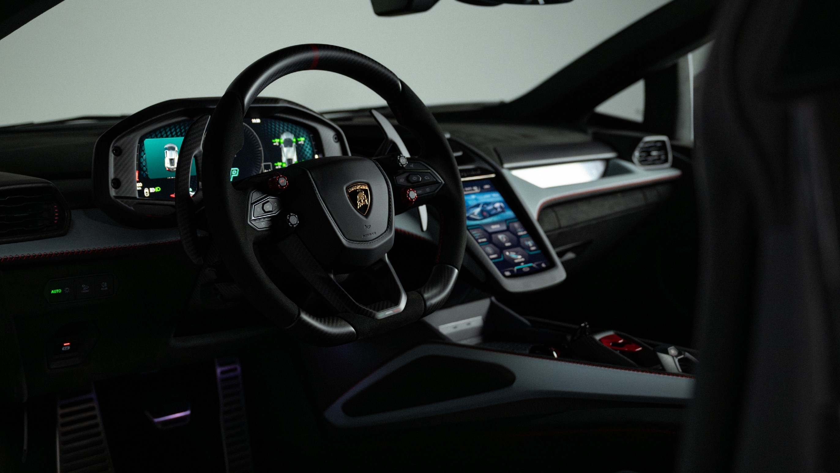 Lamborghini Revuelto SV