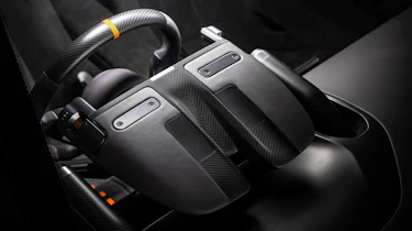 McLaren McL 6GT