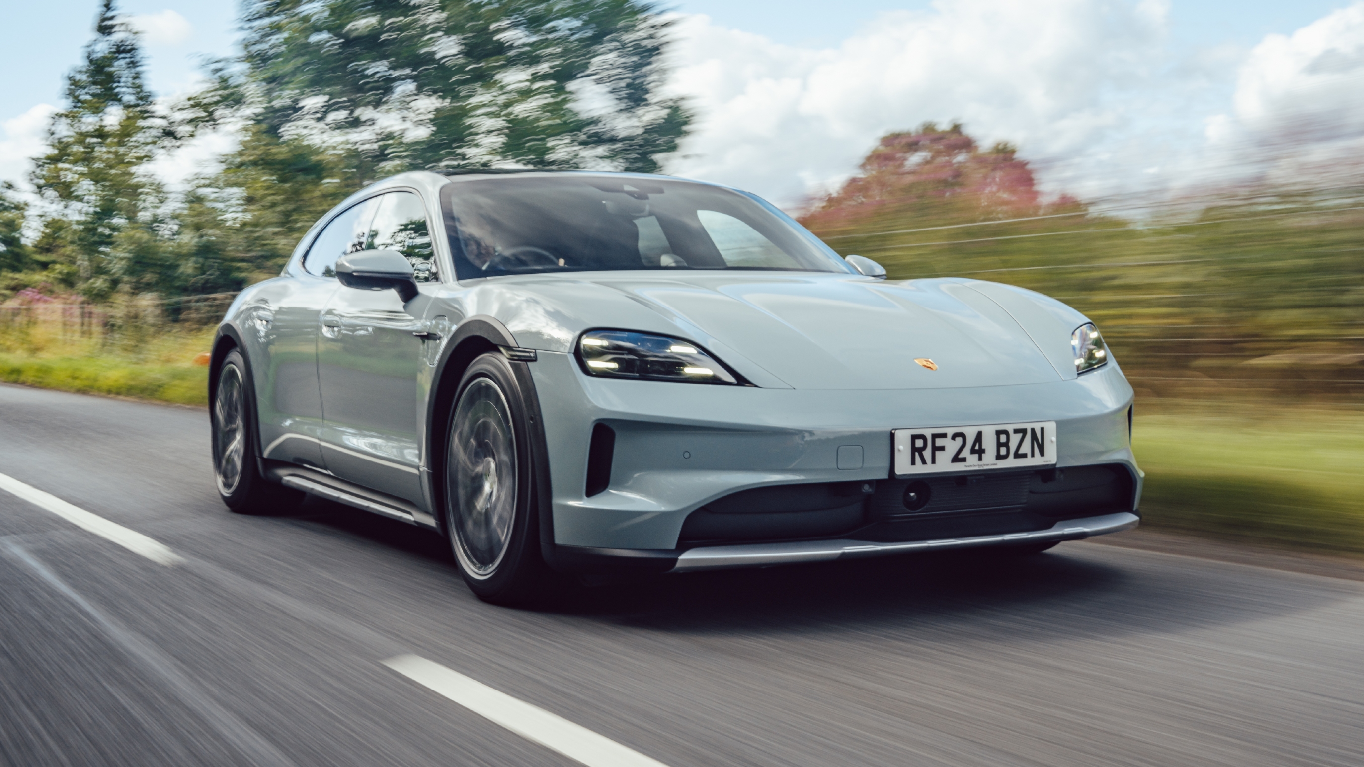 Porsche Taycan Cross Turismo