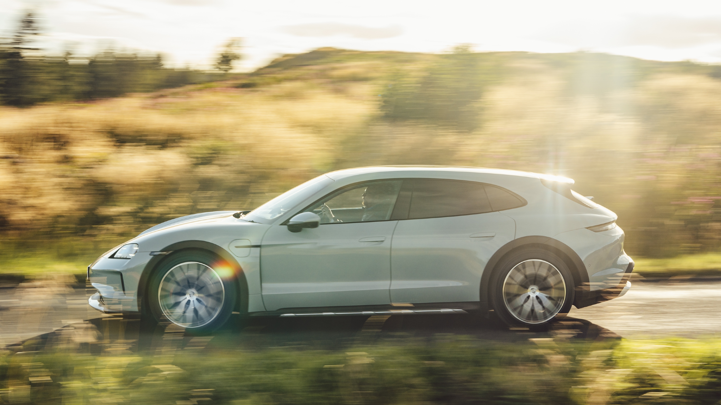Porsche Taycan Cross Turismo