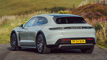 Porsche Taycan Cross Turismo