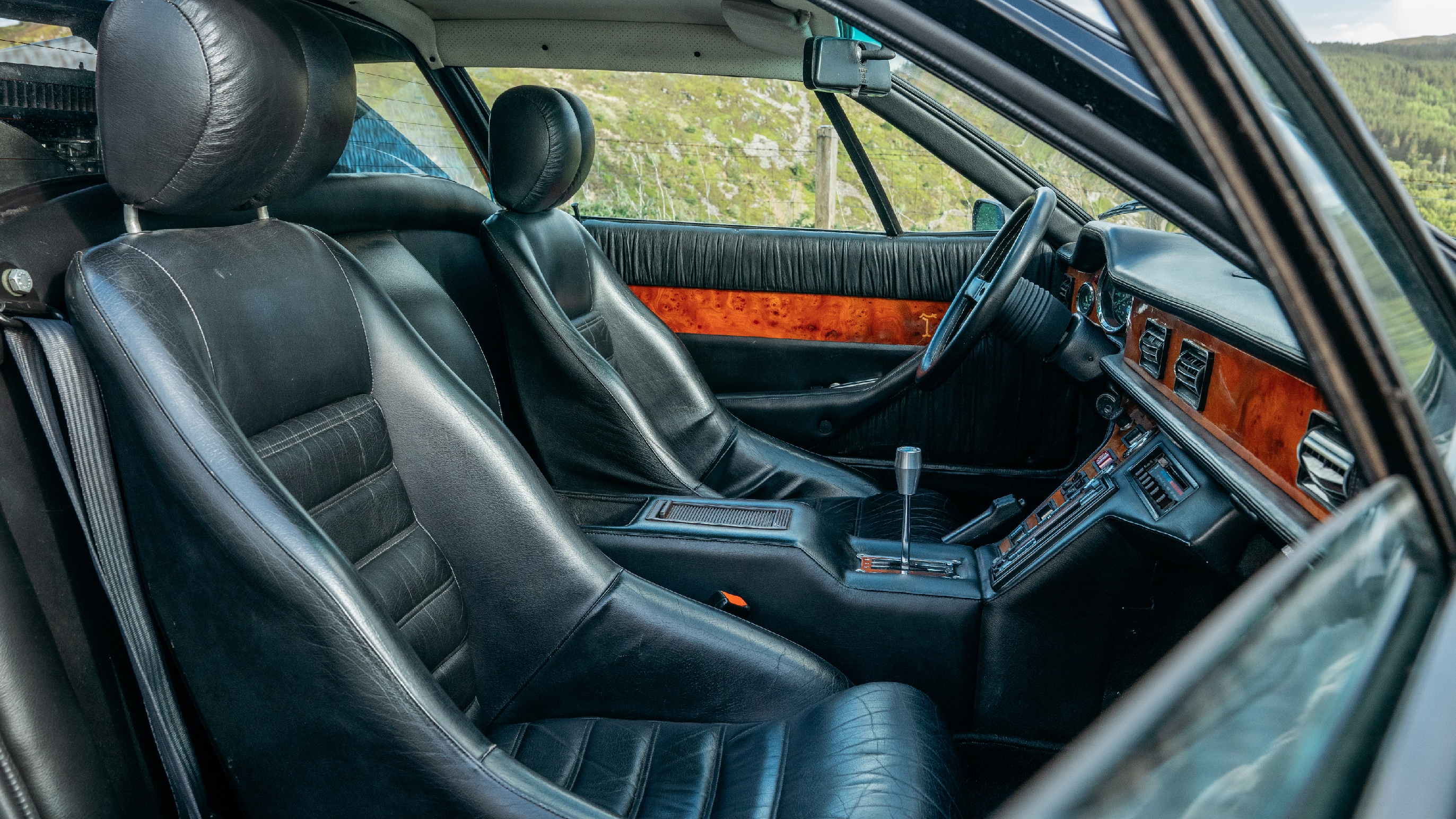 De Tomaso Pantera