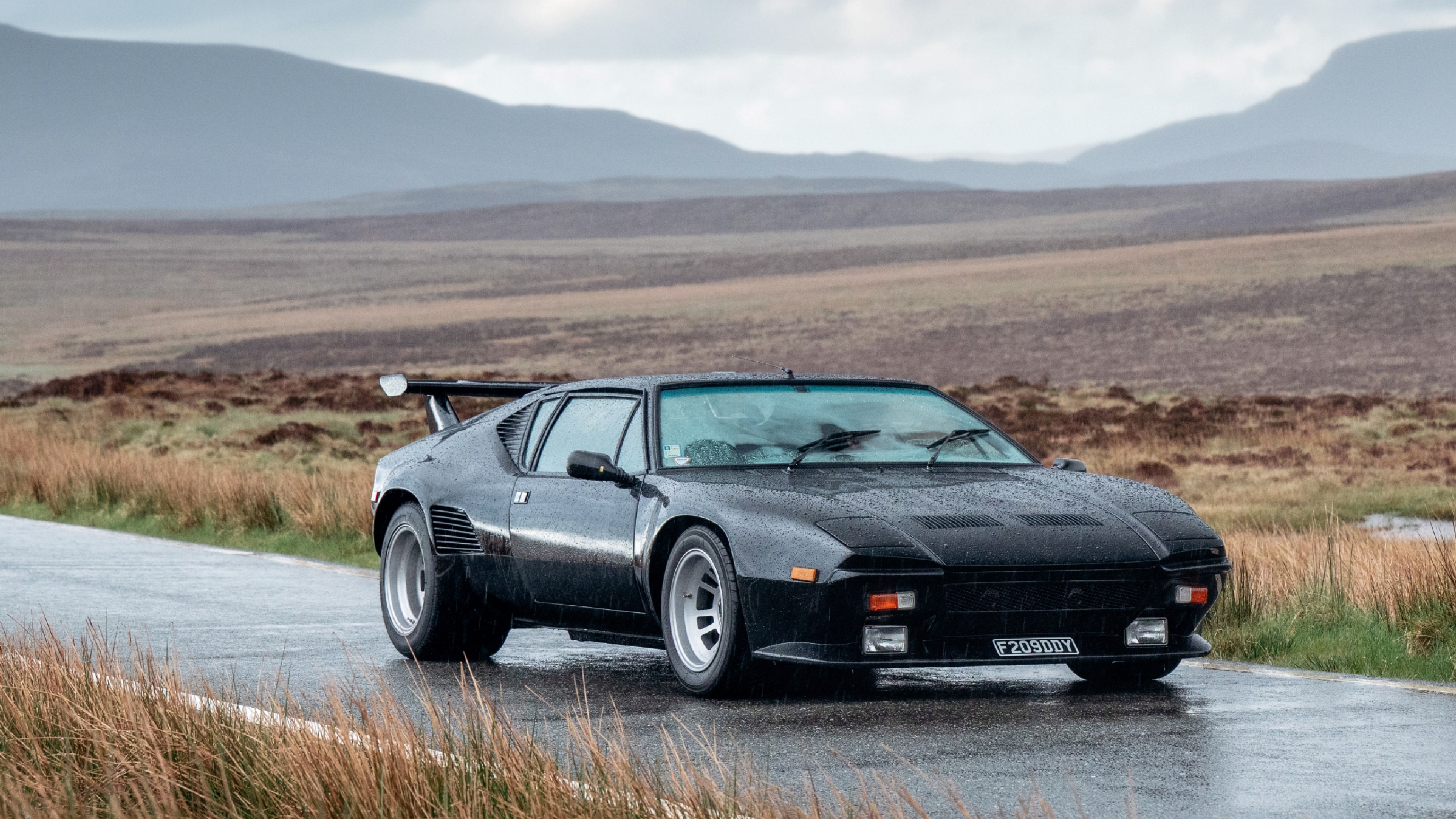 De Tomaso Pantera