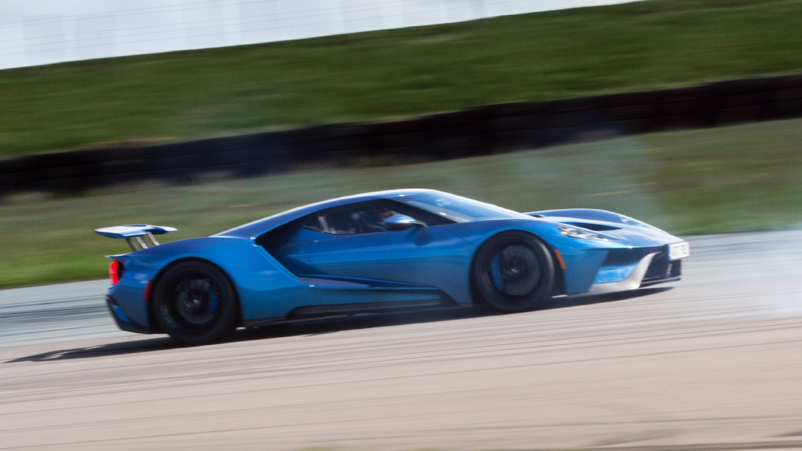 Ford GT