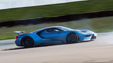 Ford GT