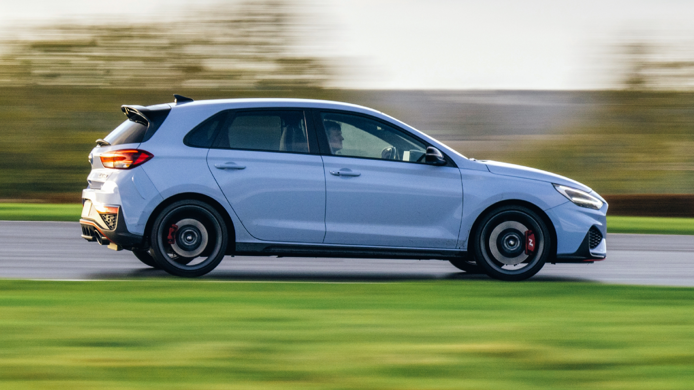 Hyundai i30 N side