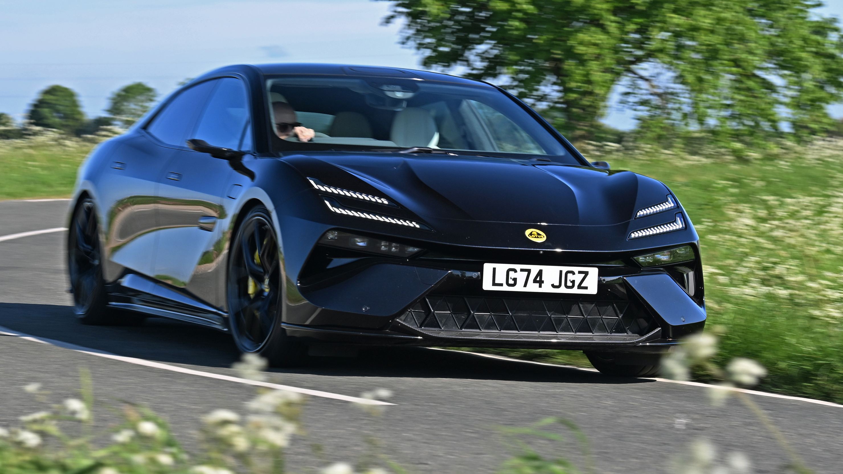 Lotus Emeya R