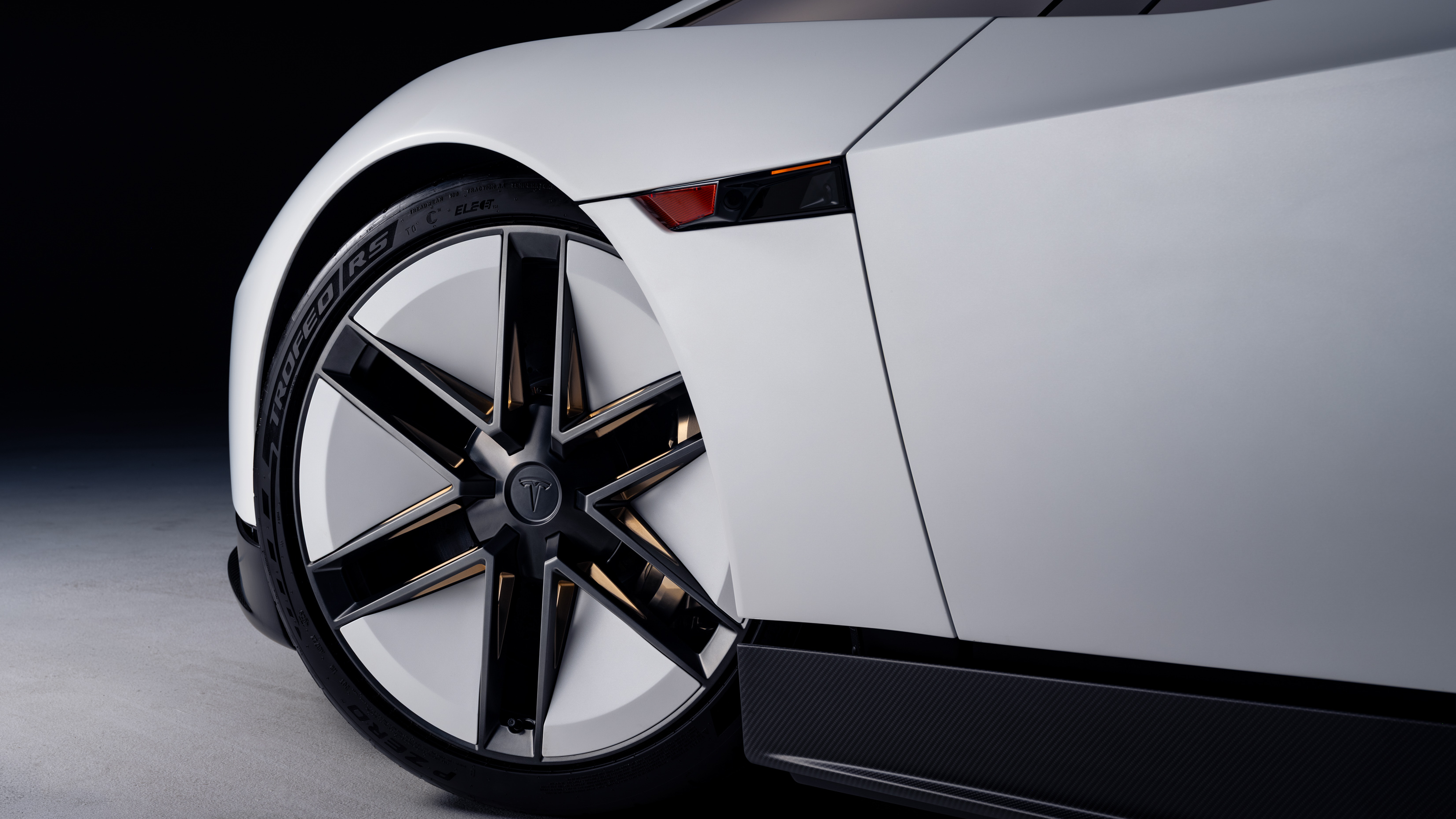 2028 Tesla Roadster