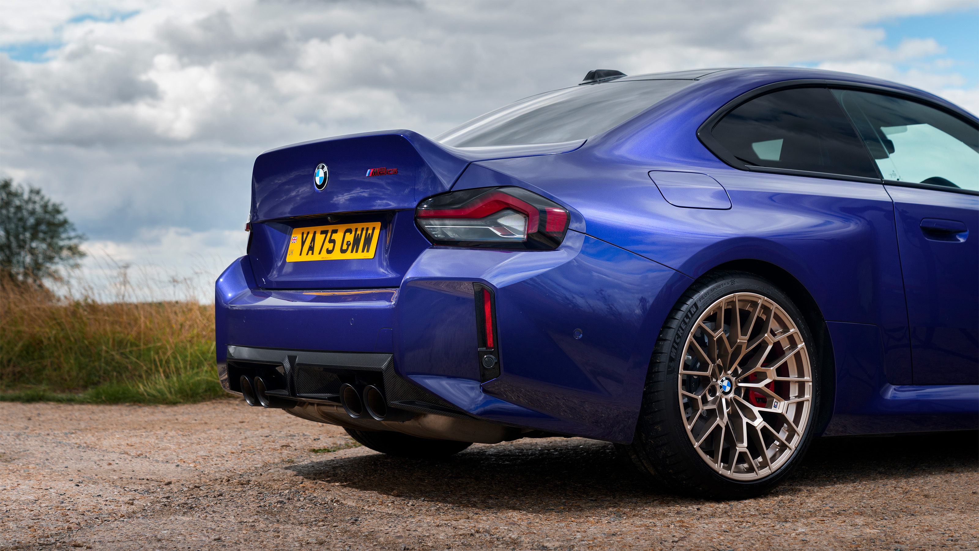 BMW M2 CS