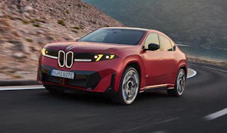 BMW iX4
