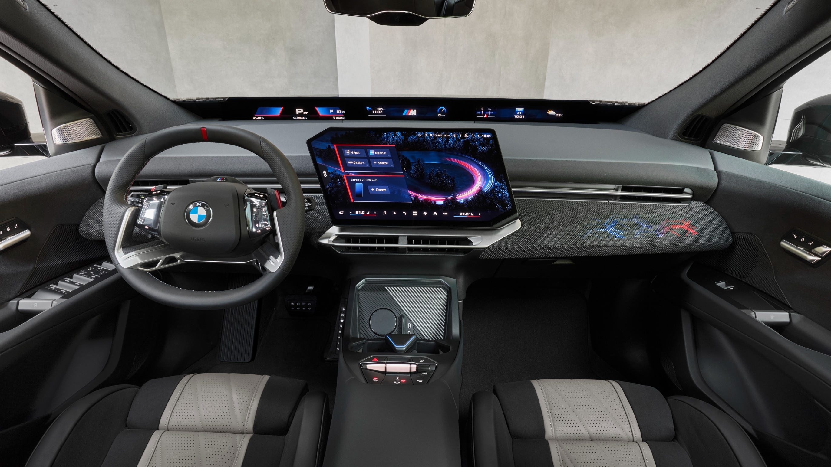 BMW iX4