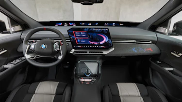 BMW iX4
