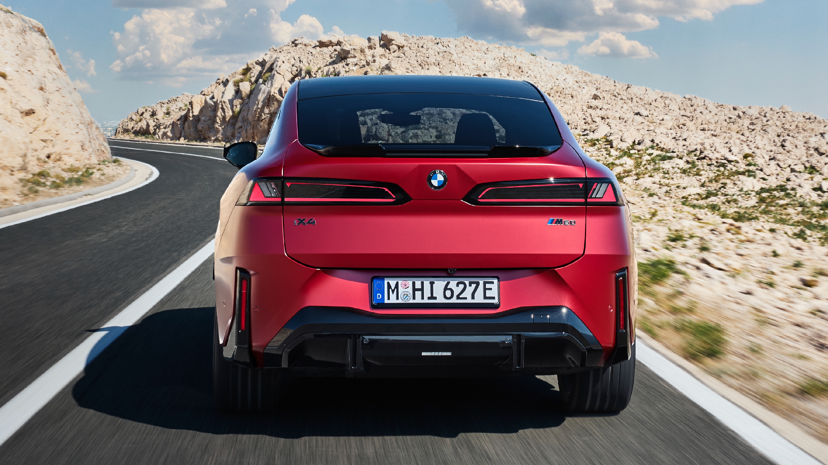 BMW iX4