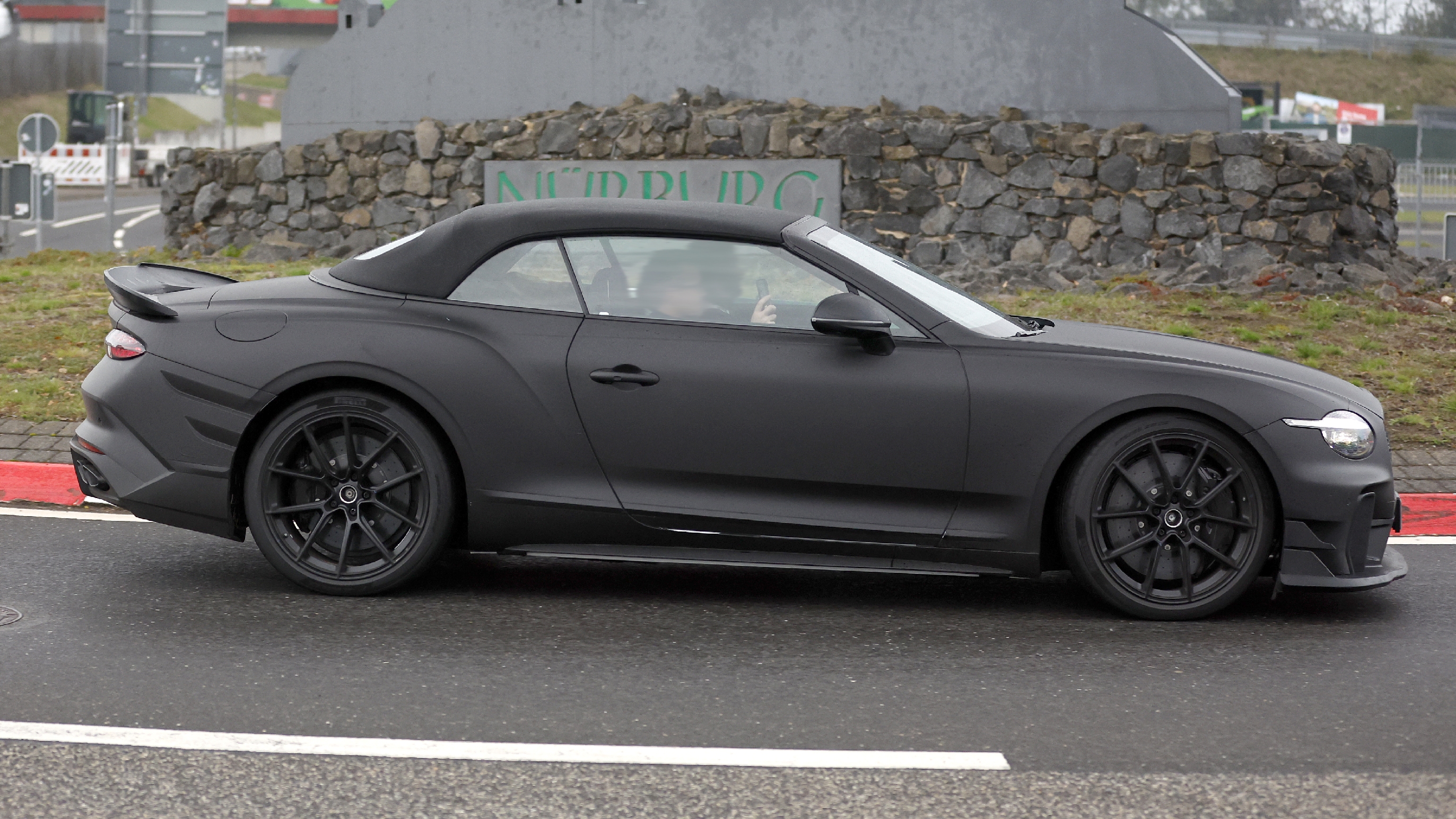Bentley Supersports convertible spy shot