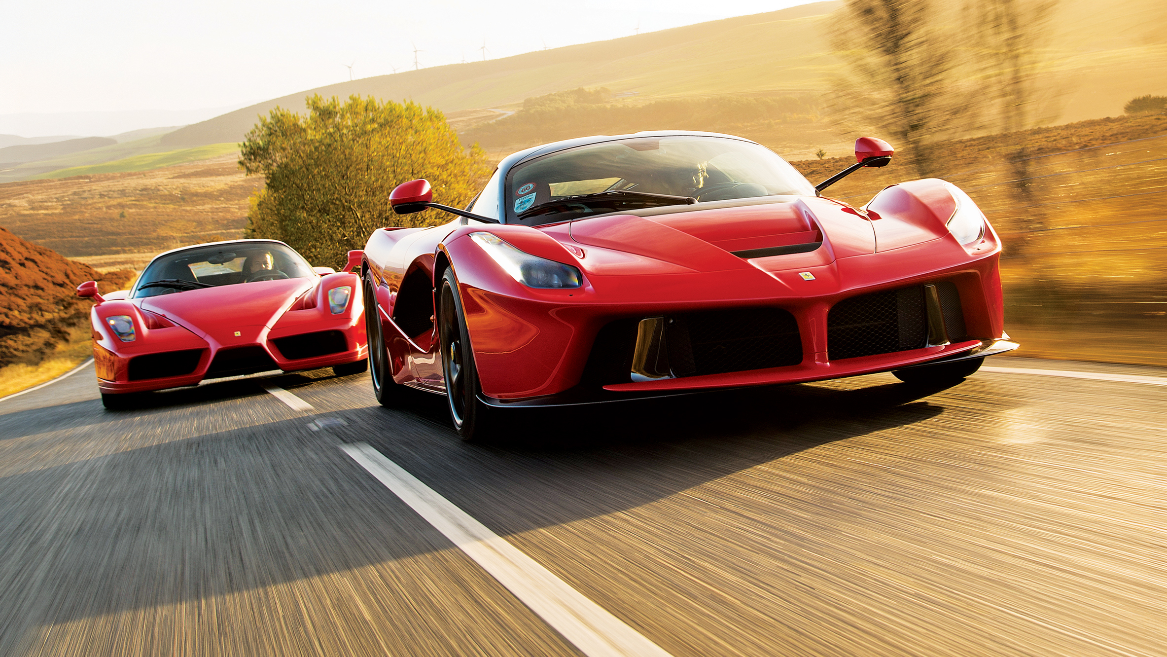 Ferrari Enzo v Ferrari LaFerrari