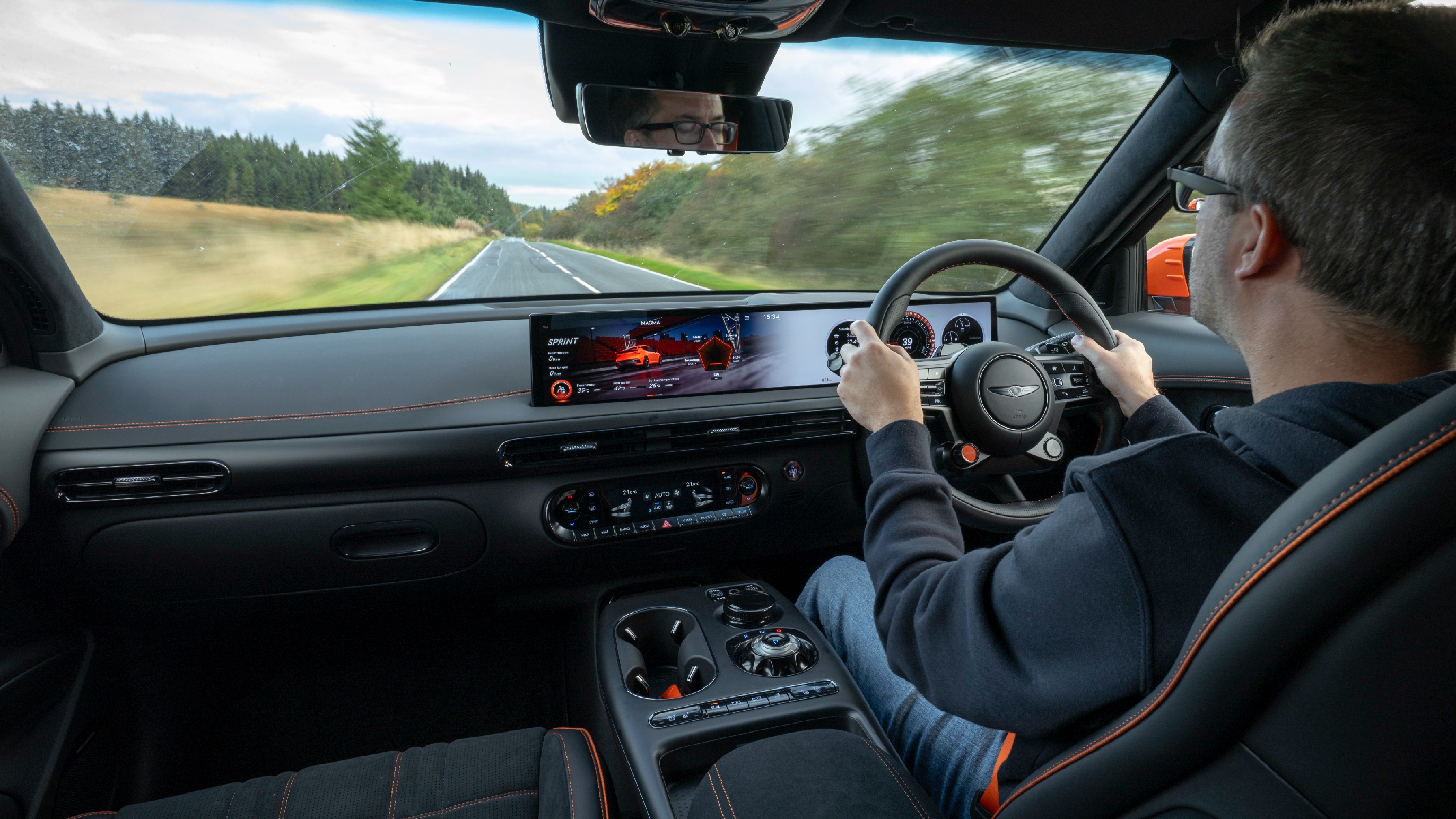 Genesis GV60 Magma